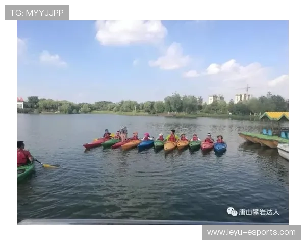 九游体育网站_湖畔水上皮划艇大赛，身心放松的极致体验，水上皮划艇的注意事项