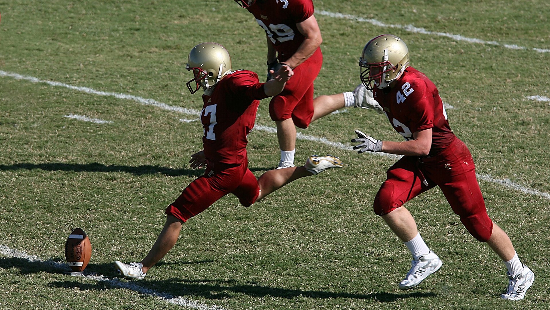 “亚戈·卡尔曼的传球技术与进攻创意，成就阿根廷美洲狮队的崛起”