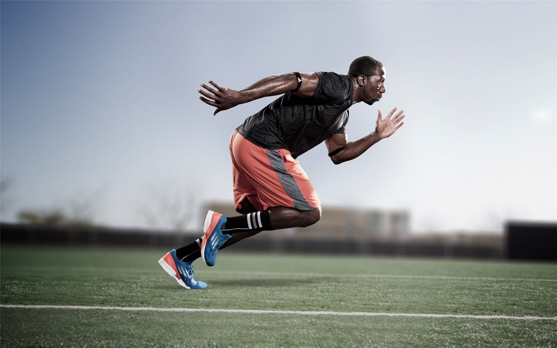 巴黎圣日耳曼持续领跑法甲，豪取多连胜